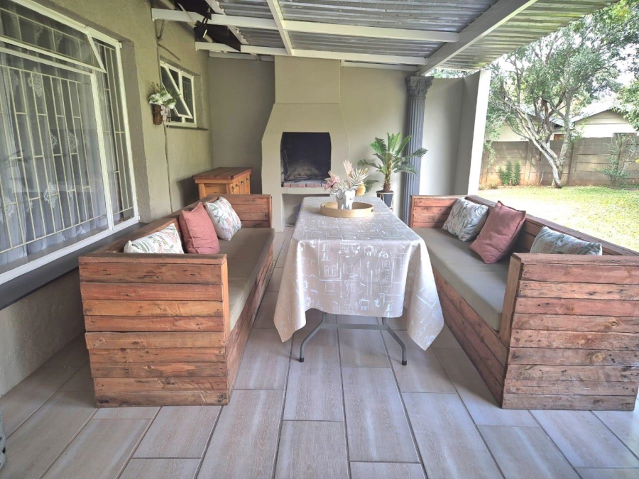 4 Bedroom Property for Sale in Fichardt Park Free State